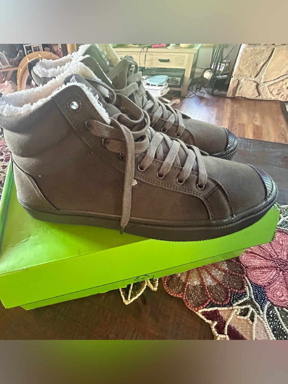 NIB Cariuma Oca Therma Teak/ Brown High-Top Faux Fur-Lined Men’s 11 Suede Boots